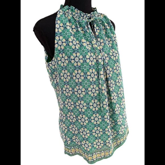 New with tags Max Studio sleeveless lined green print top, size XS. - Picture 4 of 6